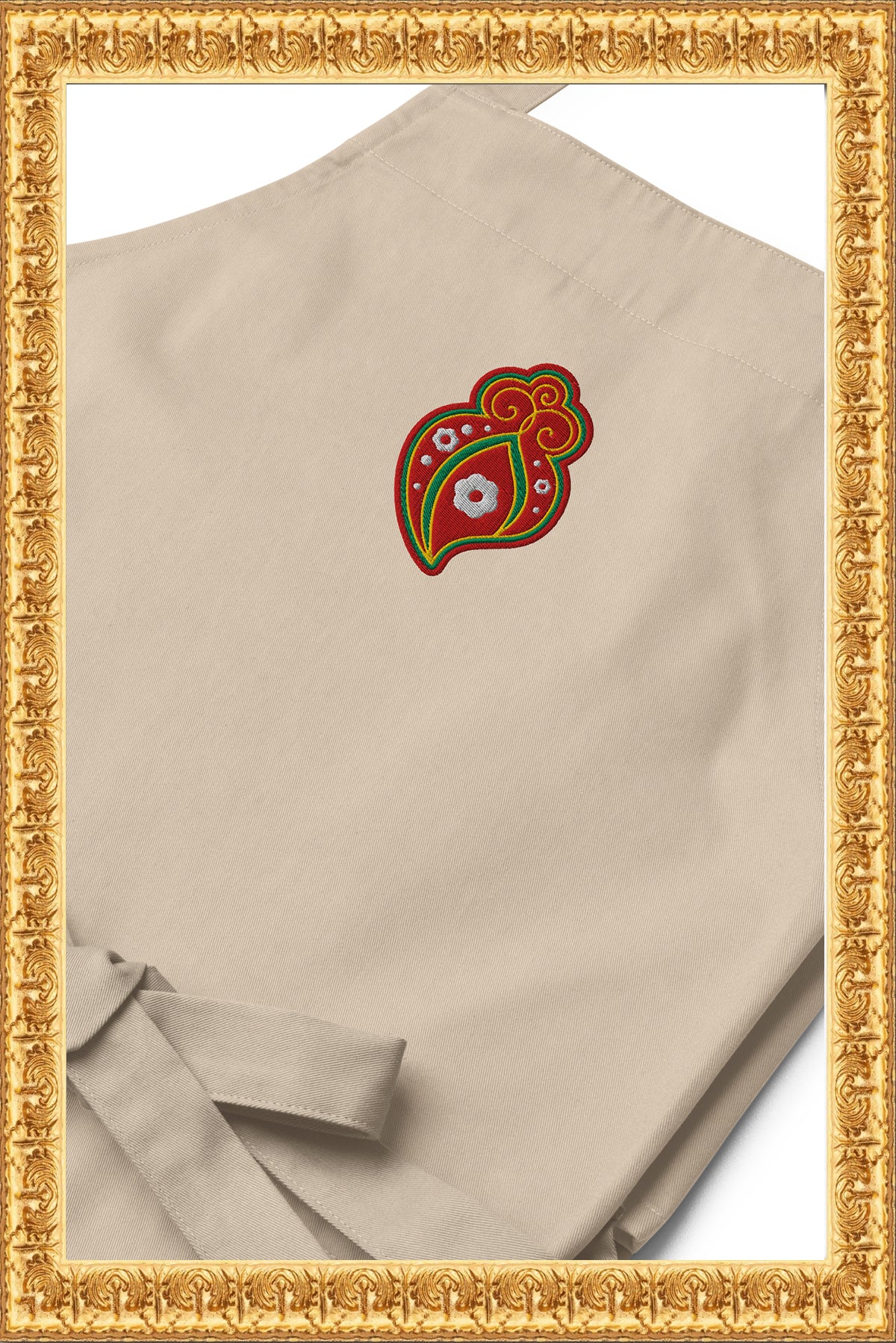 "Heart of Rainha" - Apron (Cream)